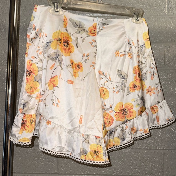 Fashion Nova Floral Crop Top and Skirt Set - Picture 5 of 8